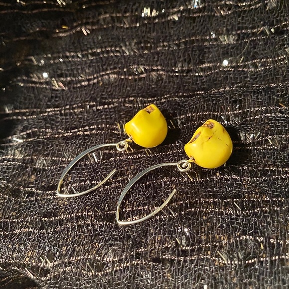 HOWLITE 💀 Earrings- 8 Color Options - Picture 3 of 7